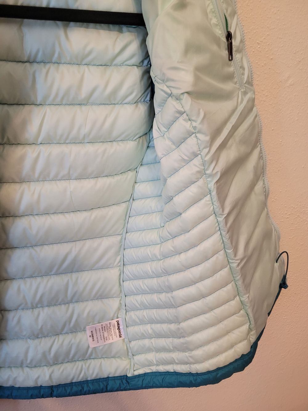 Patagonia Women's Down Sweater Vest Aqua Blue 800 Fill Puffer Full Zip Medium - Picture 8 of 8